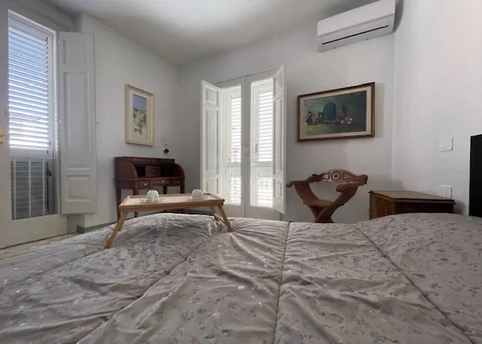 Dimora Virginia Feriehus Matera